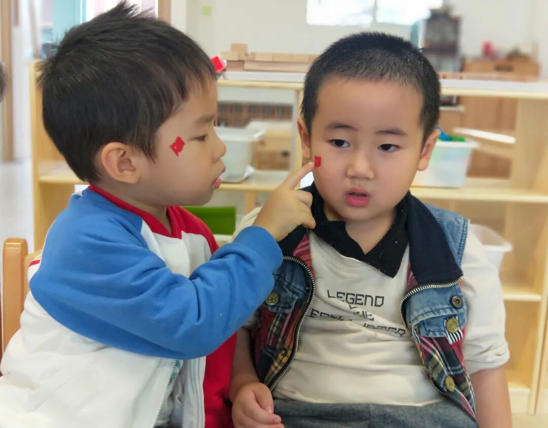 【一幼动态】小小一幼娃,浓浓爱国情