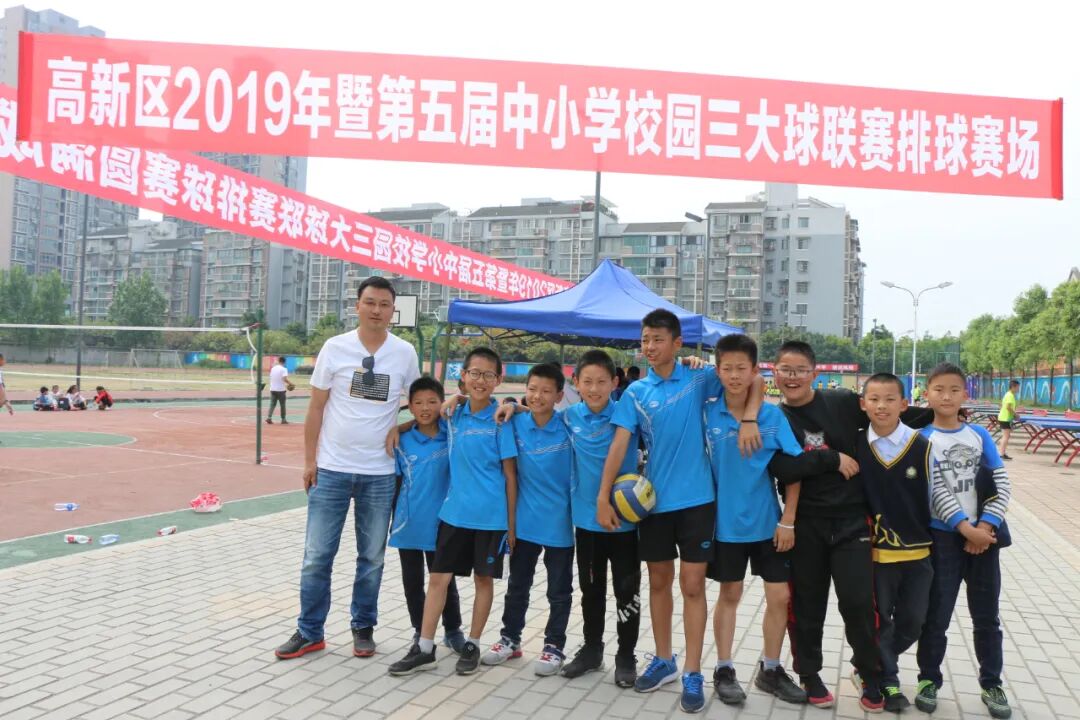 【火一动态】绵阳高新区名师鼎兴工作室建设启动仪式