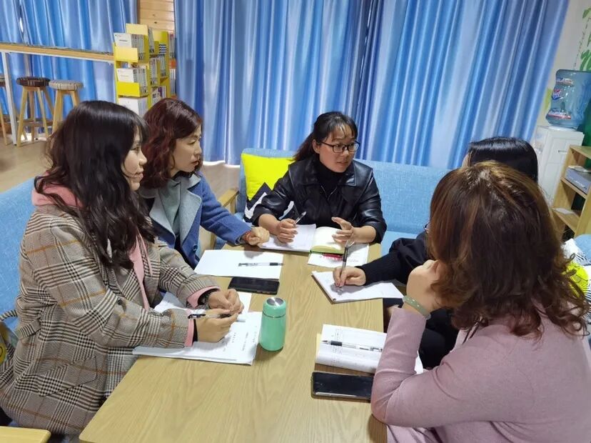【火一动态】磨砺技能，促进成长 | 高新区小学数学青年教师赛课活动在火炬一小举行​