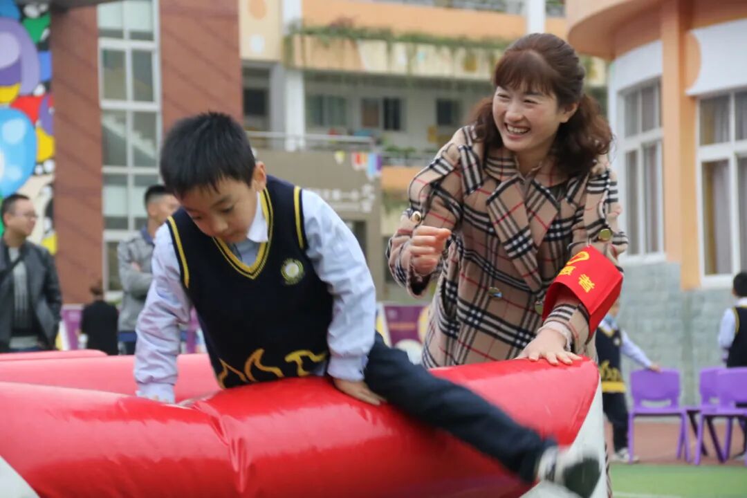 【火一体育节】乘风破浪的仔 |一---三年级趣味运动会