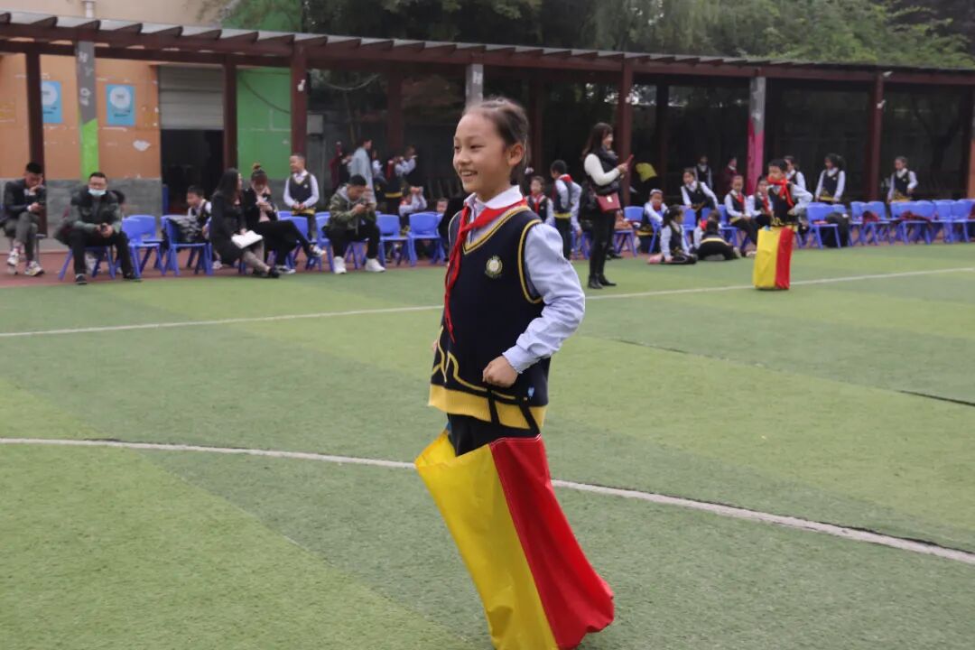 【火一体育节】乘风破浪的仔 |一---三年级趣味运动会