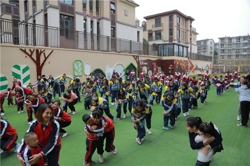 【一幼动态】与爱同行,伴我成长 ——记第一届“成长的力量”亲子同乐会