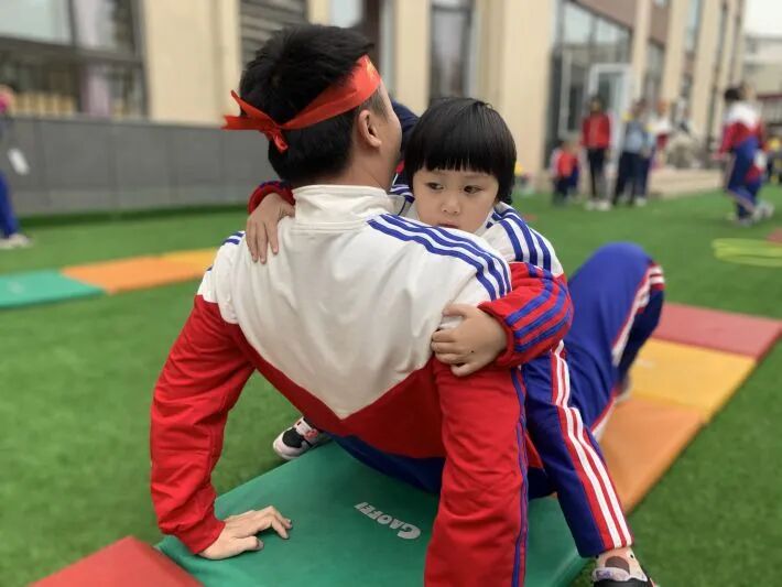 【一幼动态】与爱同行,伴我成长 ——记第一届“成长的力量”亲子同乐会