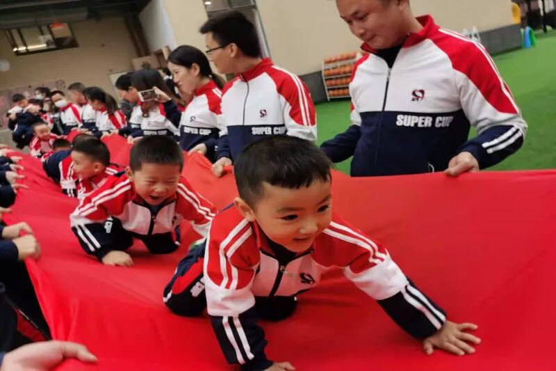【一幼动态】与爱同行,伴我成长 ——记第一届“成长的力量”亲子同乐会