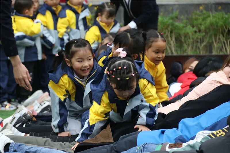 【一幼动态】与爱同行,伴我成长 ——记第一届“成长的力量”亲子同乐会