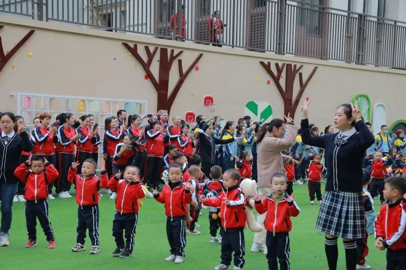 【一幼动态】与爱同行,伴我成长 ——记第一届“成长的力量”亲子同乐会
