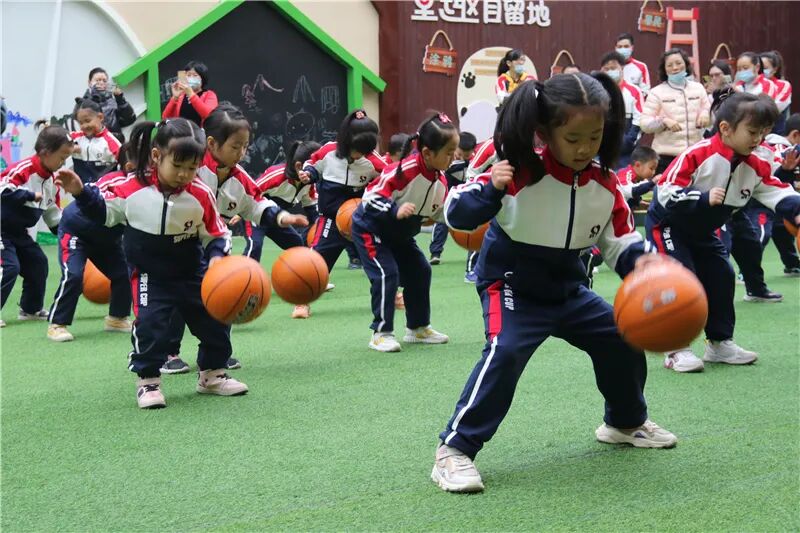 【一幼动态】与爱同行,伴我成长 ——记第一届“成长的力量”亲子同乐会