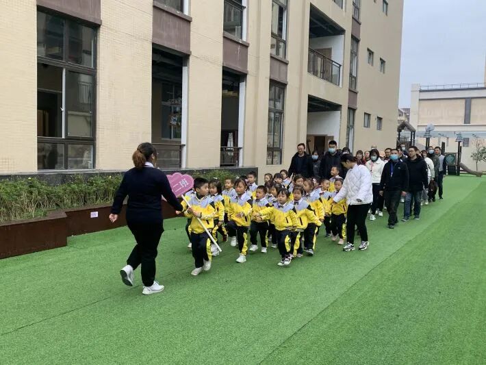 【一幼动态】与爱同行,伴我成长 ——记第一届“成长的力量”亲子同乐会