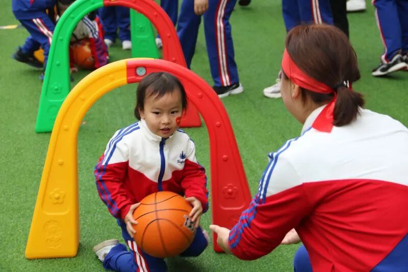 【一幼动态】与爱同行,伴我成长 ——记第一届“成长的力量”亲子同乐会