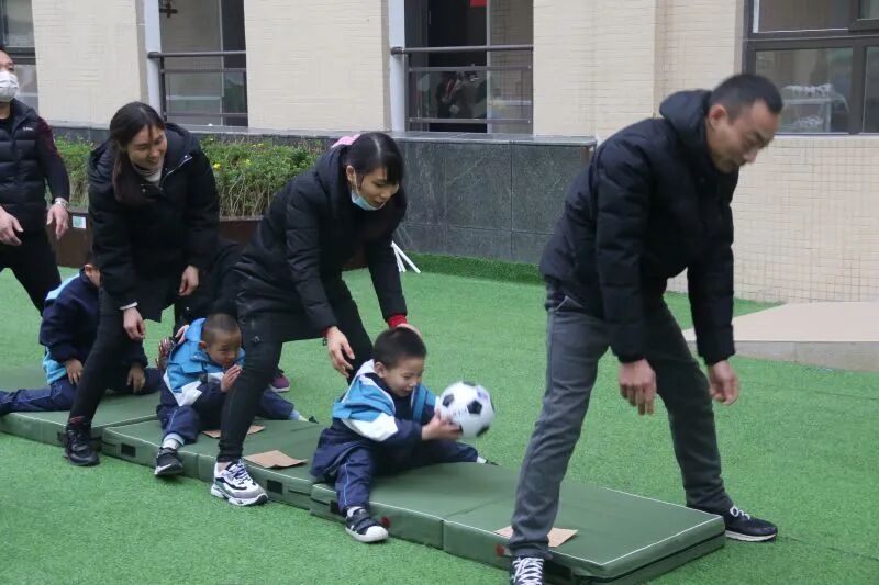 【一幼动态】与爱同行,伴我成长 ——记第一届“成长的力量”亲子同乐会