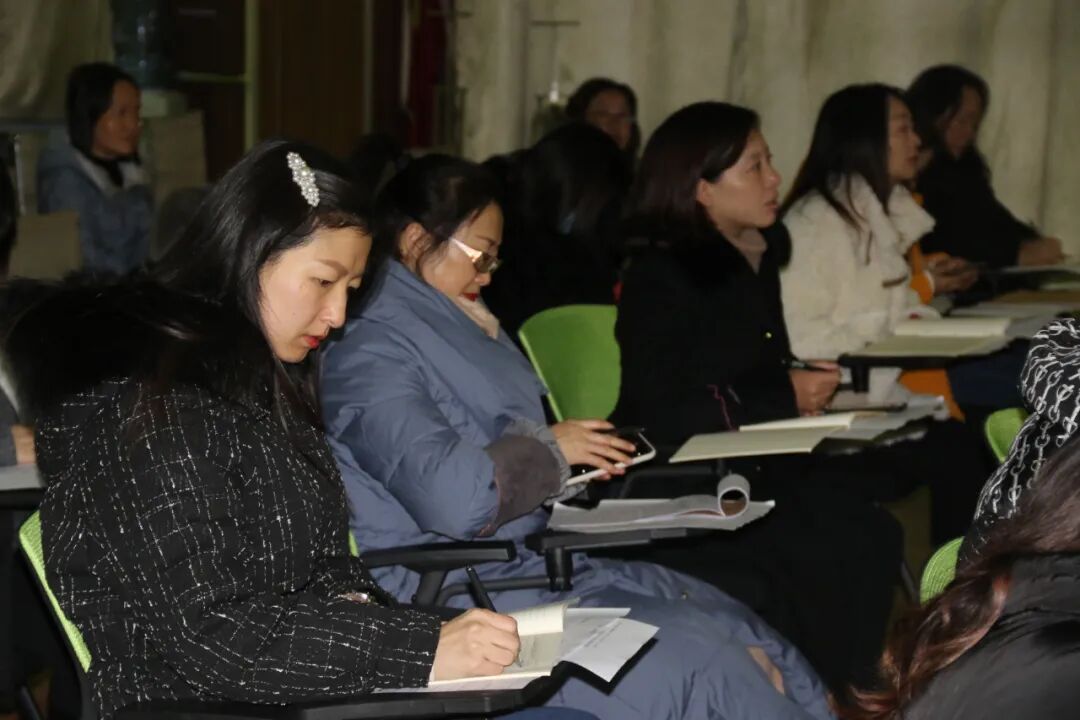 【火一动态】从教学质量监测看语文/数学教学走向  |  五年级语文/数学教师专项培训