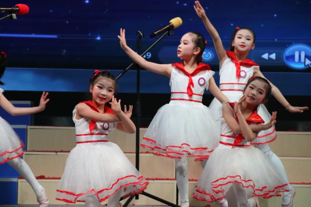 【火一动态】火炬一小“小百灵”童声合唱团顺利通过“绵阳市优秀学生艺术团”评审验收
