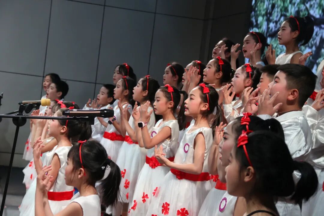 【火一动态】火炬一小“小百灵”童声合唱团顺利通过“绵阳市优秀学生艺术团”评审验收