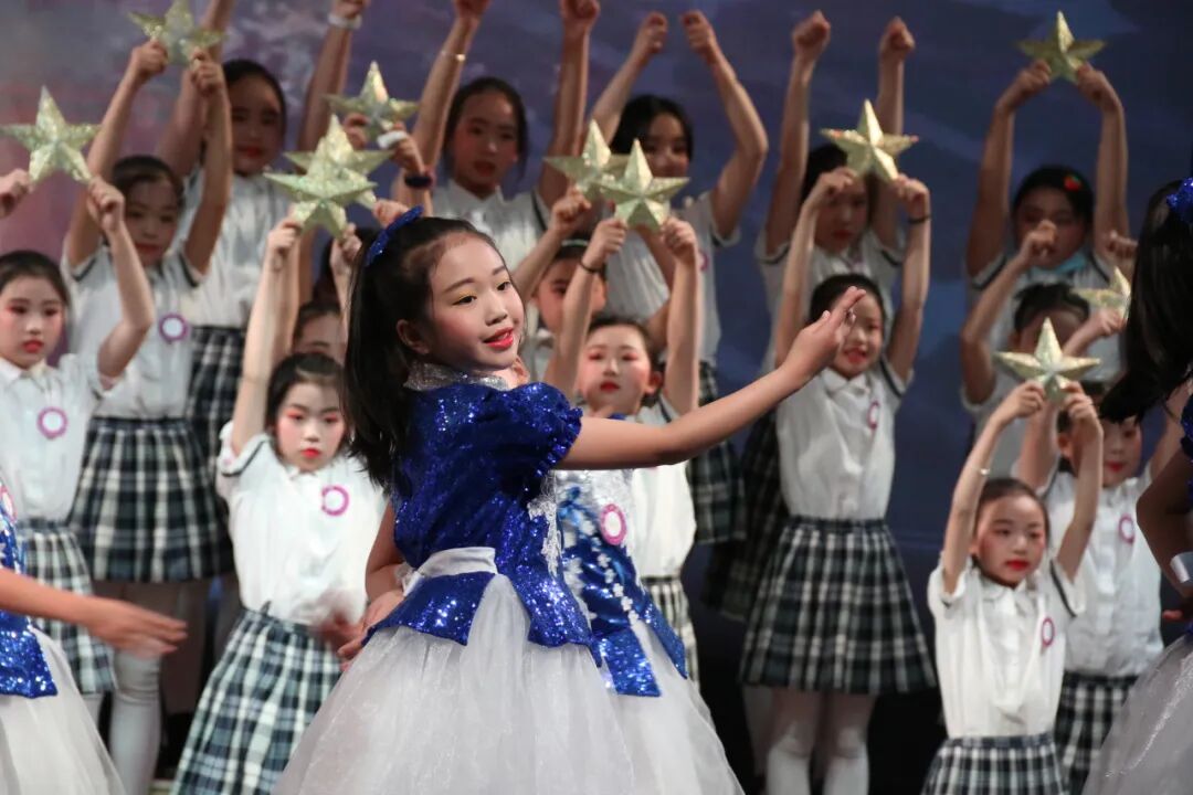 【火一动态】火炬一小“小百灵”童声合唱团顺利通过“绵阳市优秀学生艺术团”评审验收
