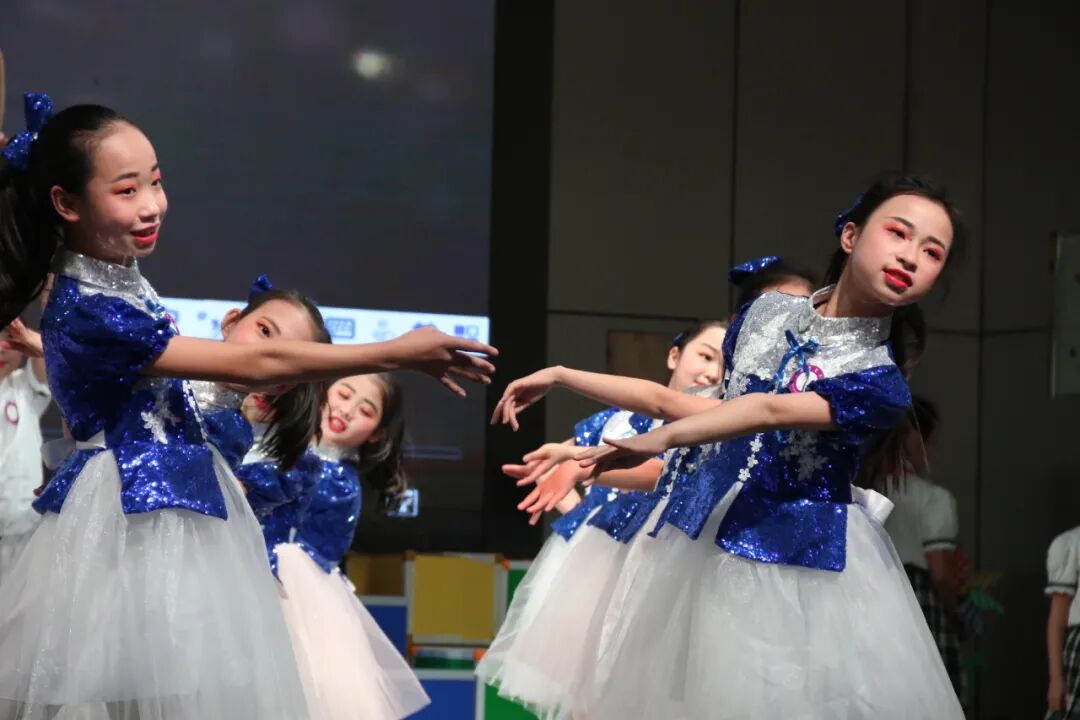 【火一动态】火炬一小“小百灵”童声合唱团顺利通过“绵阳市优秀学生艺术团”评审验收