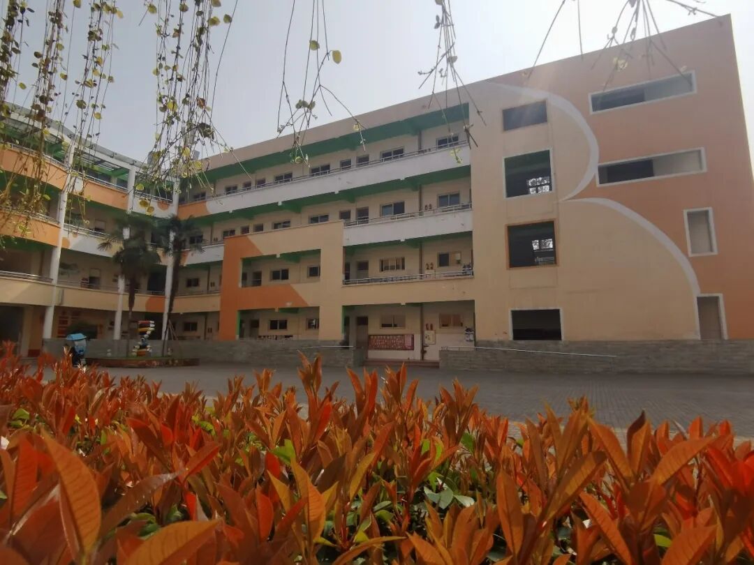 【火一开学季】解码管理基因，增强团队合力||火炬一小管理团队开学工作会