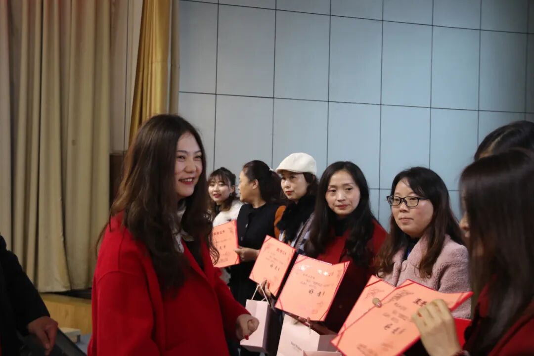 【火一动态】美丽如你  优雅如你  知性如你 丨火炬一小三八节致敬女神活动