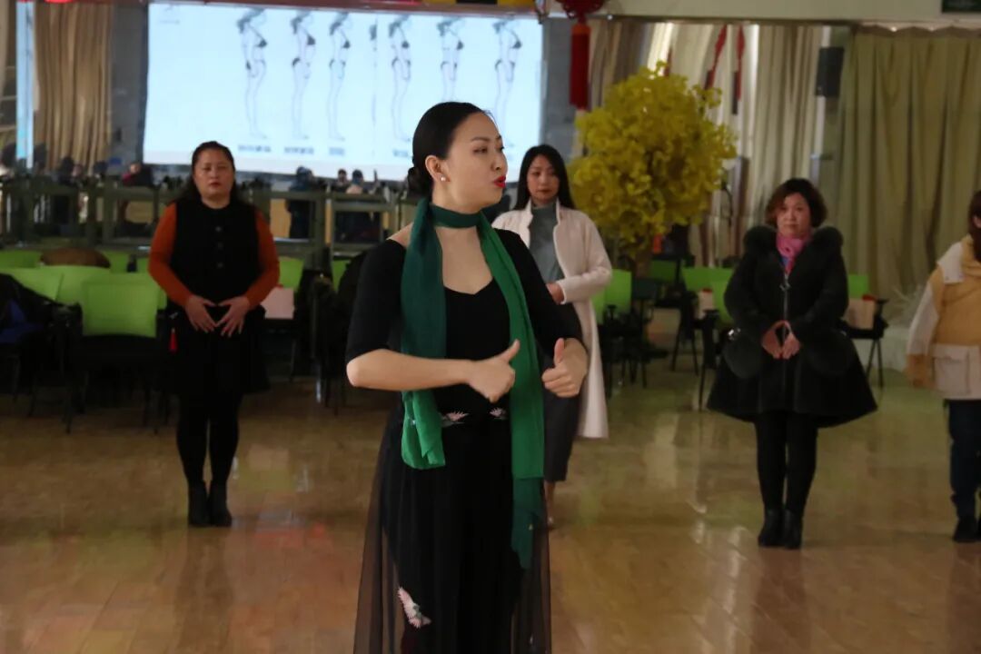 【火一动态】美丽如你  优雅如你  知性如你 丨火炬一小三八节致敬女神活动