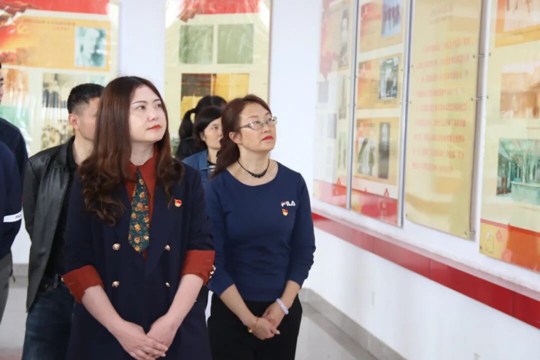 【火一动态】致敬革命先烈 献礼建党百年|高新区火炬一小清明祭扫活动