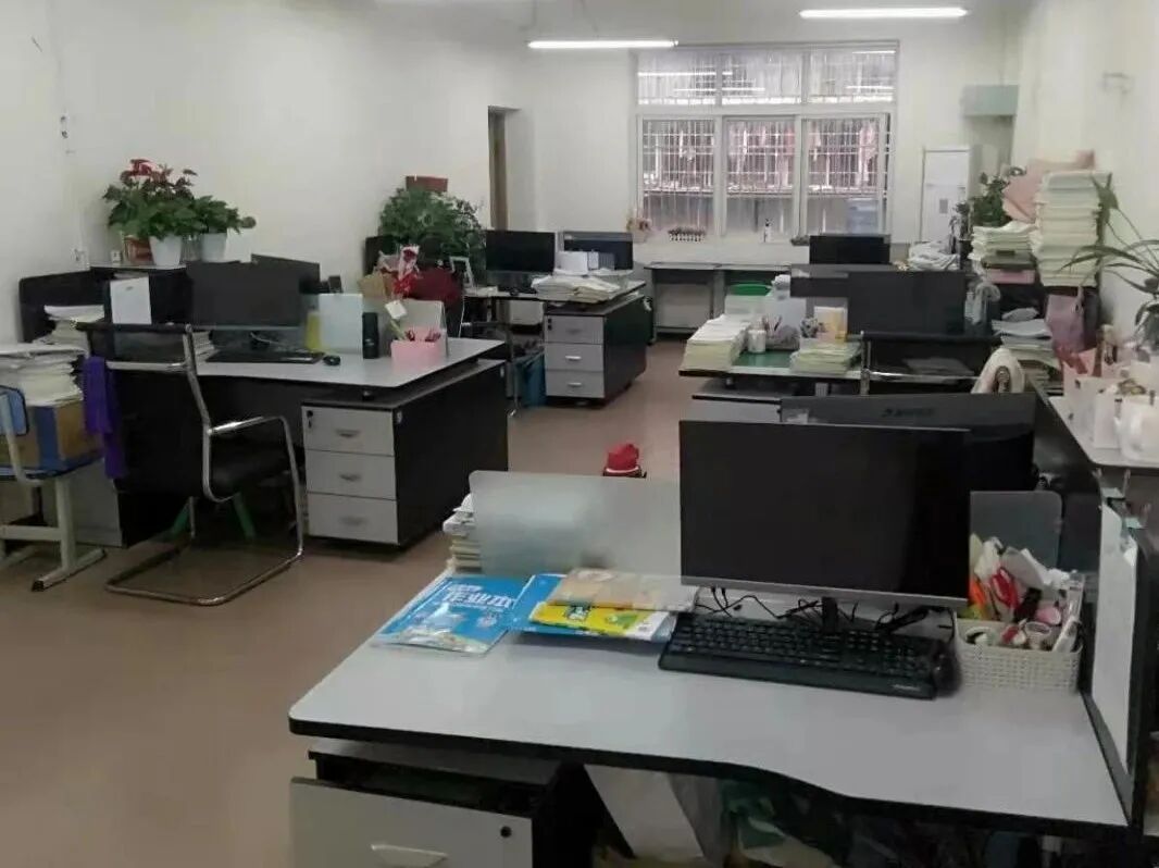 【火一动态】绵阳电教馆吴明友馆长一行调研我校信息化建设情况