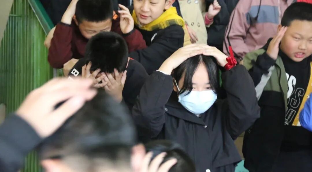 【火一动态】筑牢安全“生命线”|2021年春地震疏散演练