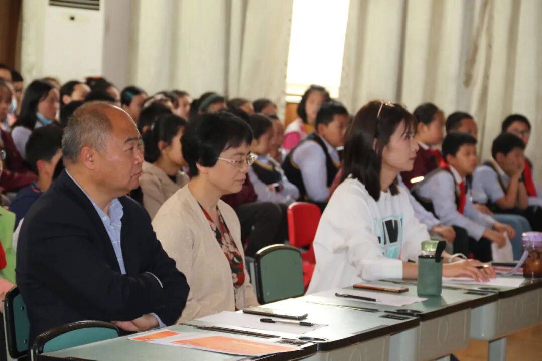 火一读书节·献礼建党百年|读红色书籍 做新时代好少年——五六年级主题阅读活动