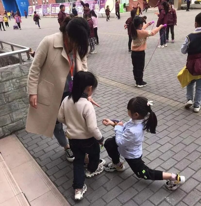 【火一班主任节3】真情相约 遇见幸福|第八届班主任节之一年级组家长志愿者体验篇