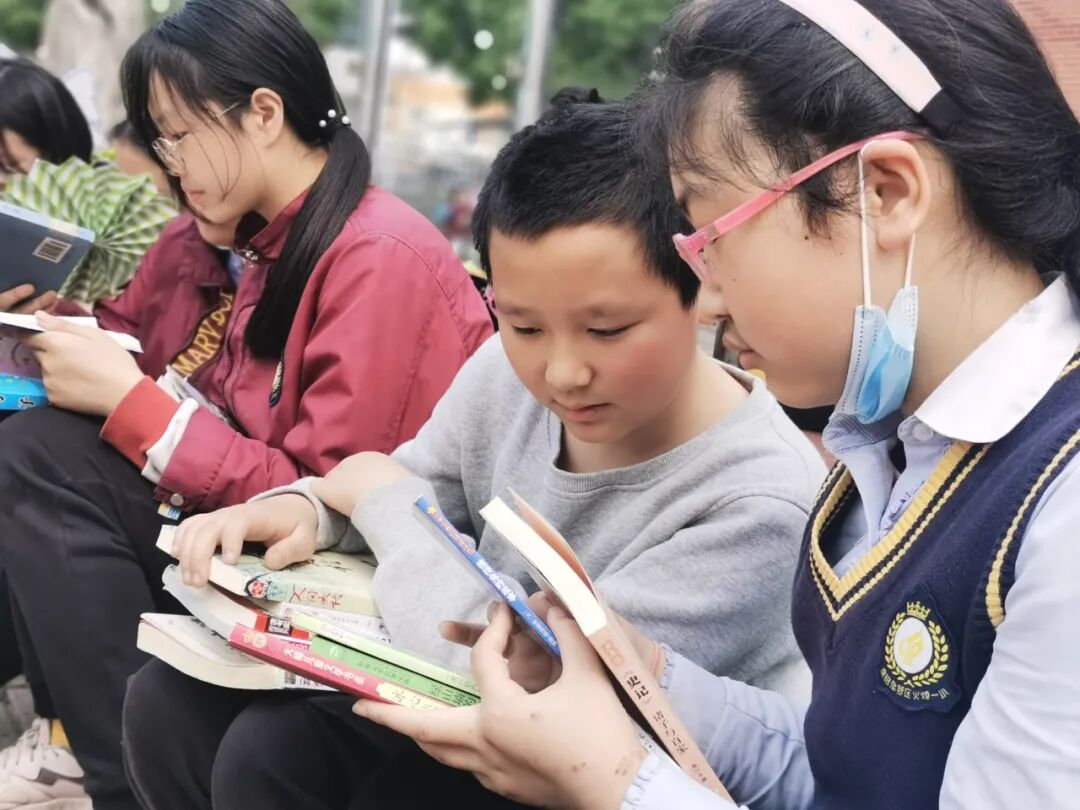 火一读书节·献礼建党百年|读红色主题书 做全面发展人 ——跳蚤书市