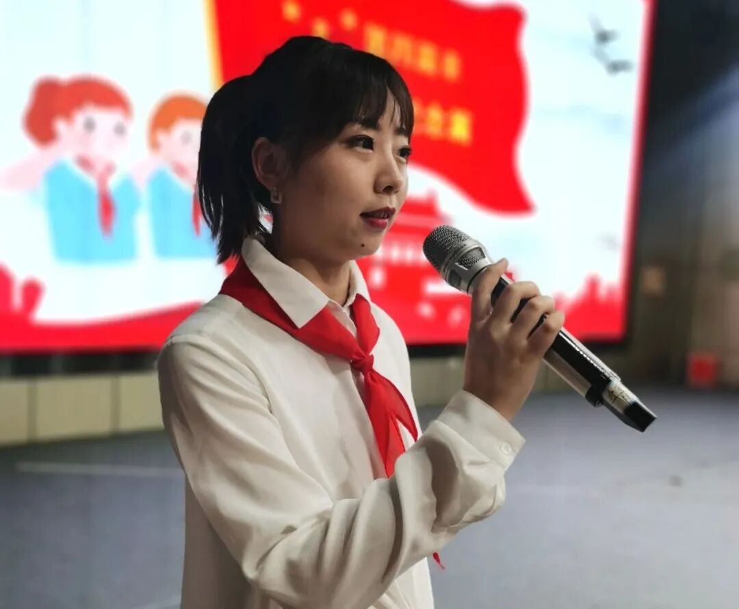火一·献礼建党百年|童心向党 争做好队员——火炬一小2021年春新队员入队仪式
