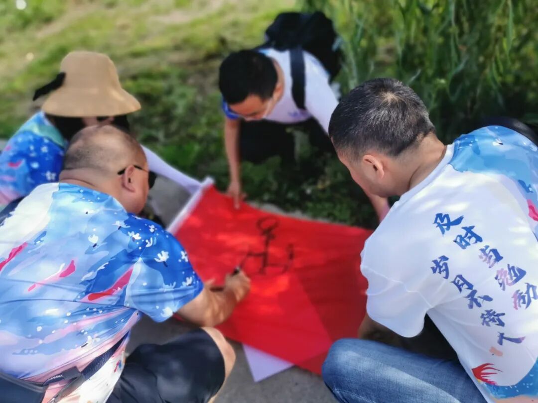 火一·献礼建党百年|"百年风华  青春向党  "及月社和海户外拓展活动