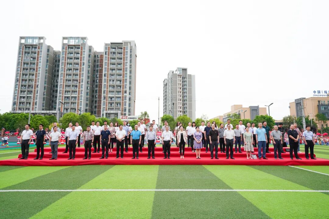 【火一动态】阳光下成长，幸福中绽放|| 线艺工作坊·儿童歌舞剧·小交警方阵亮相绵阳高新区第十届中小学生艺术汇演活动