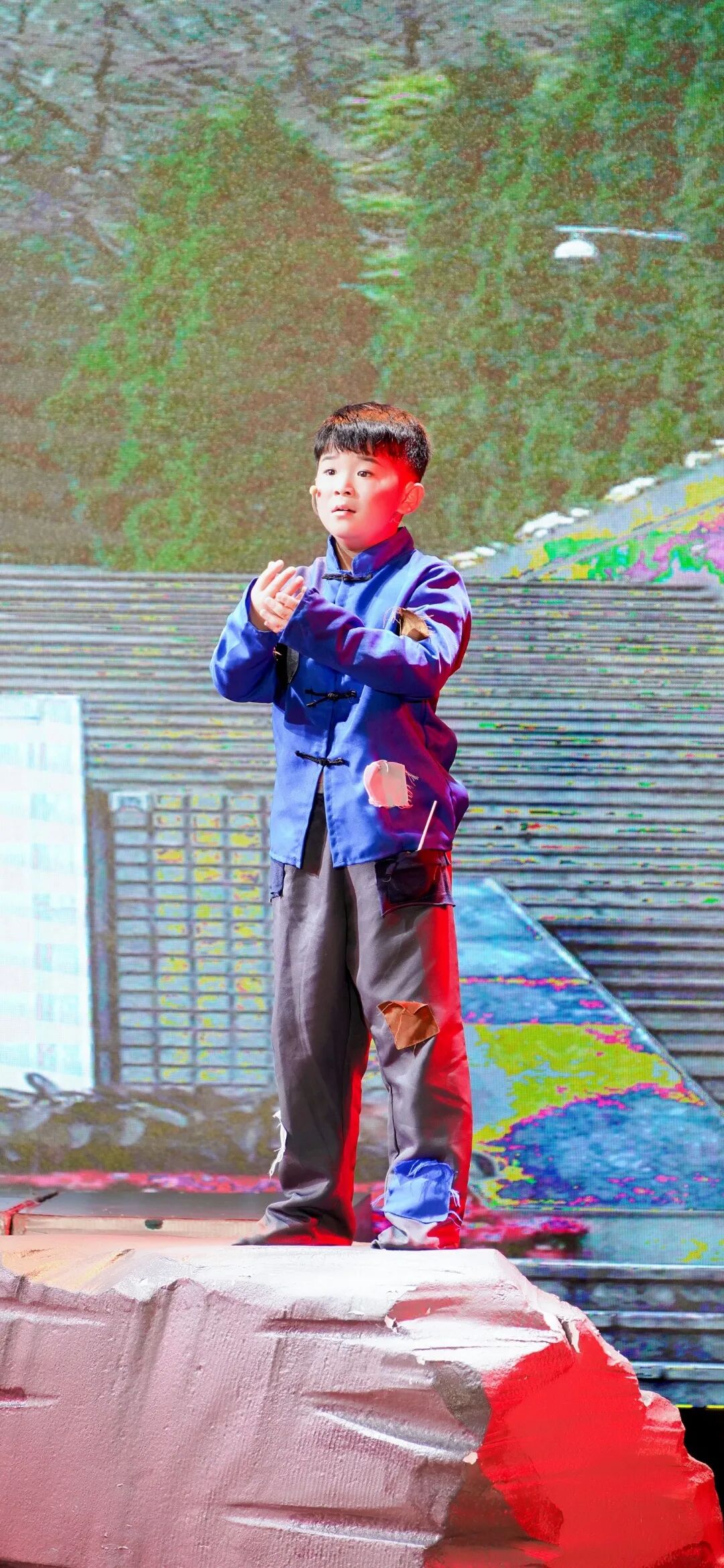 【火一动态】阳光下成长，幸福中绽放|| 线艺工作坊·儿童歌舞剧·小交警方阵亮相绵阳高新区第十届中小学生艺术汇演活动