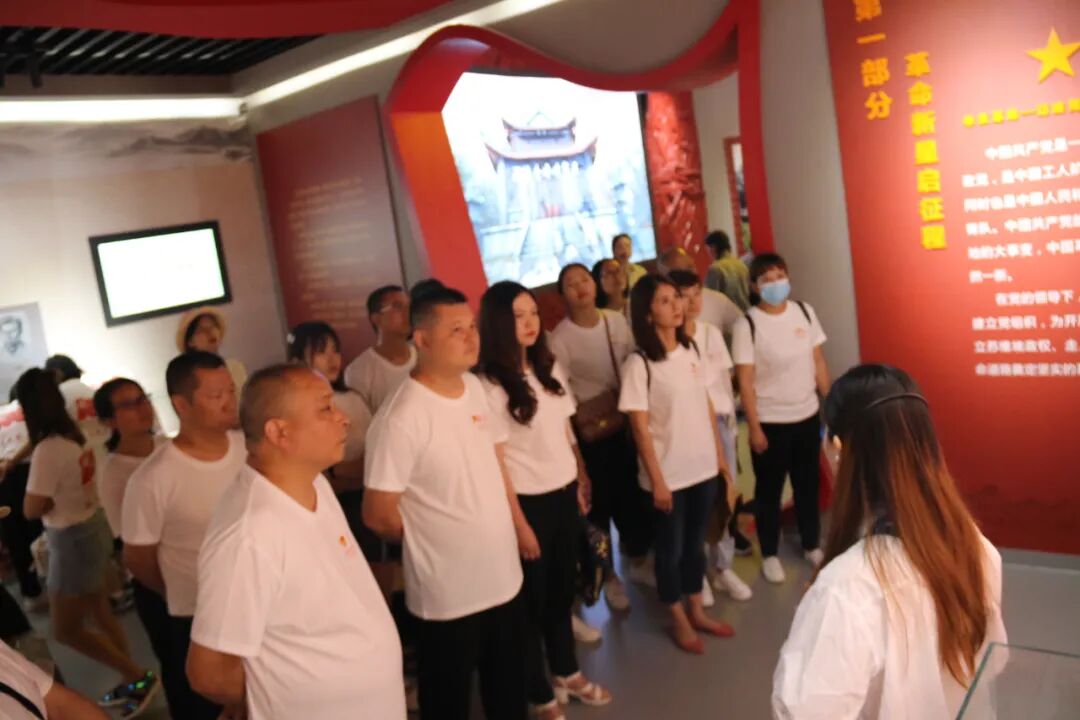 火一·献礼建党百年|“追溯红色记忆 走好新时代长征路”火炬一小党支部开展“七一”建党节主题党日活动