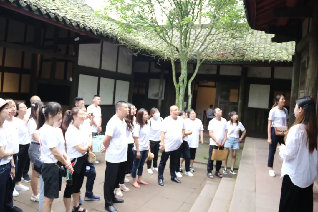 火一·献礼建党百年|“追溯红色记忆 走好新时代长征路”火炬一小党支部开展“七一”建党节主题党日活动