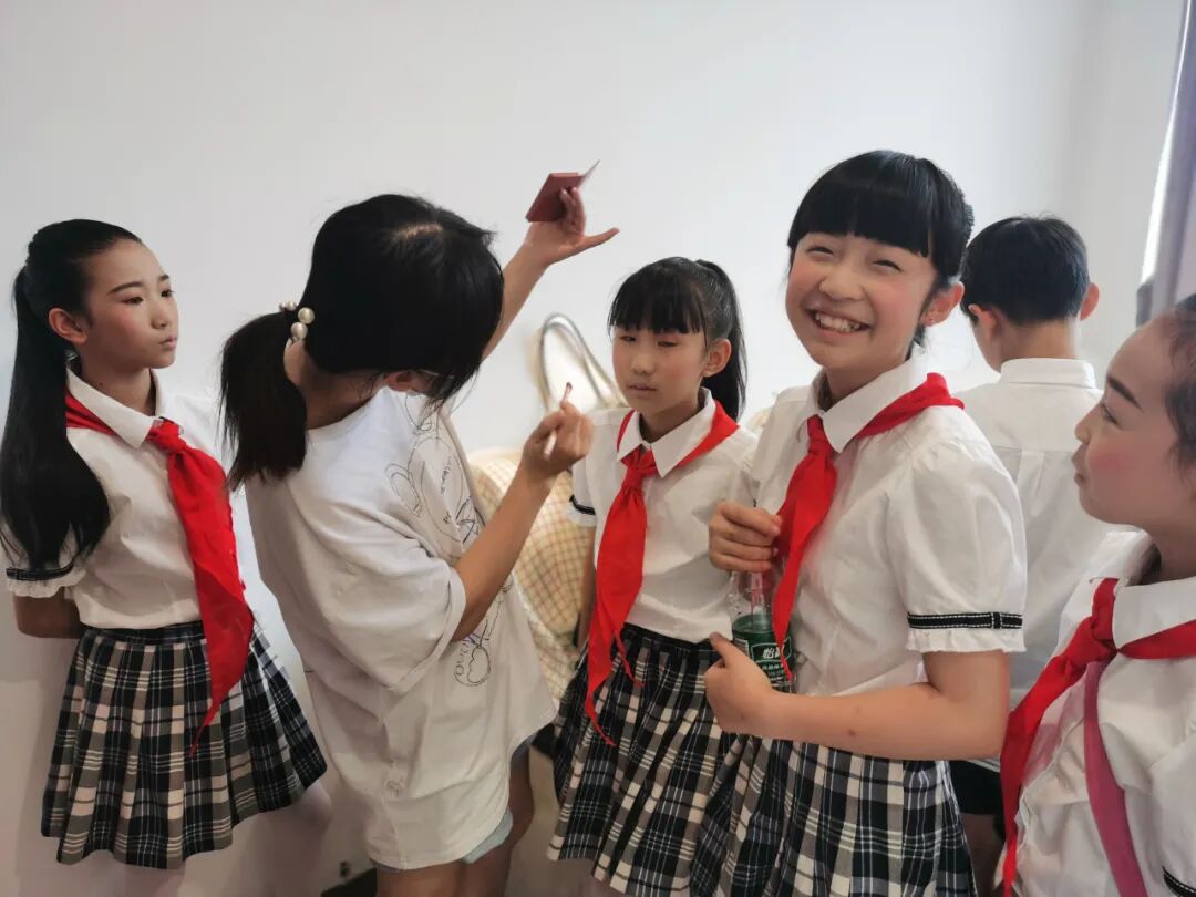【火一喜讯】我校儿童歌舞剧荣登绵阳市第十届中小学生艺术节综合汇演舞台