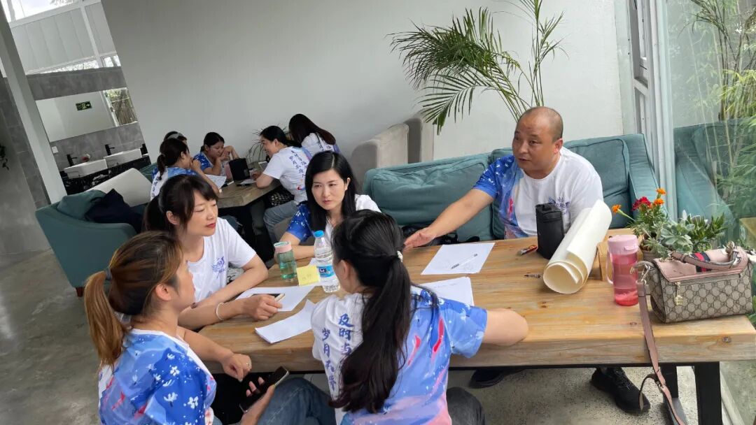【火一动态】“青”力而为 点亮教育新智慧——及月社思享会