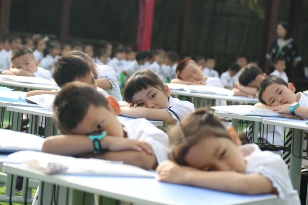 【火一动态】夯实常规启心智 赓续精神树品格|一年级新生文明养成教育展示活动