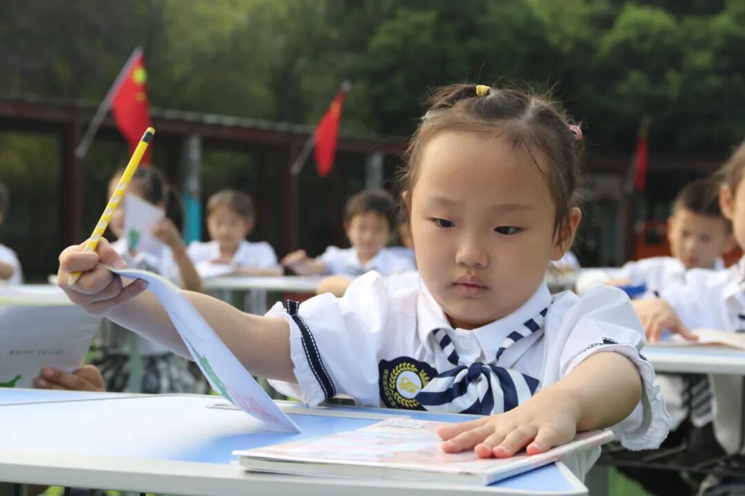 【火一动态】夯实常规启心智 赓续精神树品格|一年级新生文明养成教育展示活动
