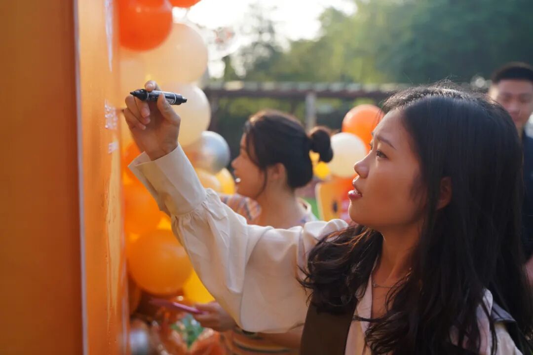 【火一动态】星教师，向阳而生 ——火炬一小庆祝教师节系列活动