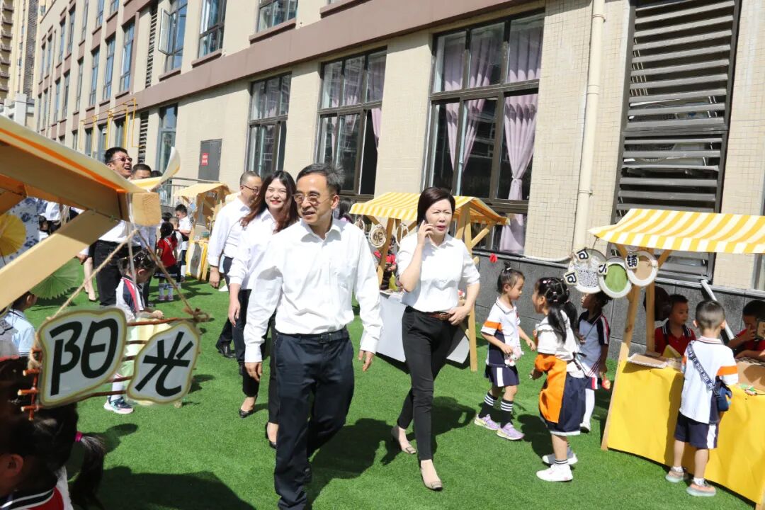 【一幼动态】高新区召开“改革开放突破年”工作推进会/区党工委书记谭岗一行莅临火炬一幼现场调研