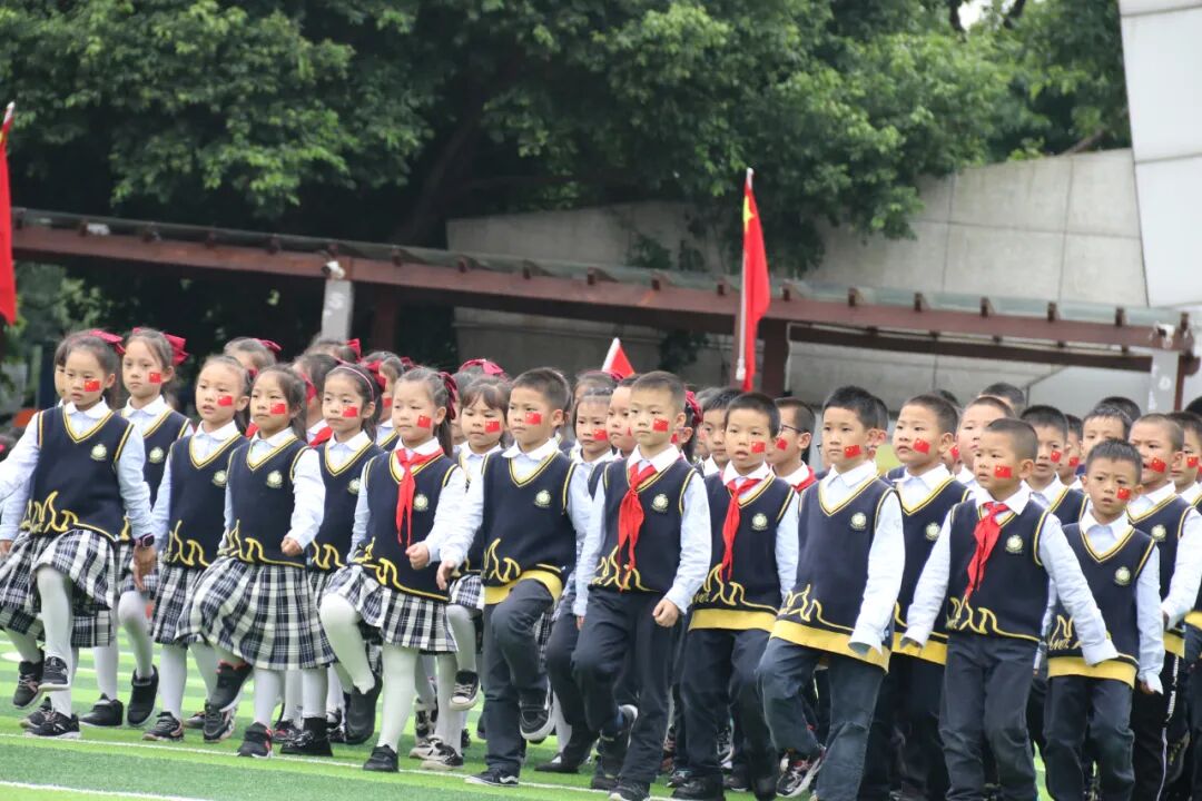 【火一动态】火炬一小少先队检阅式|第72个少先队建队日活动