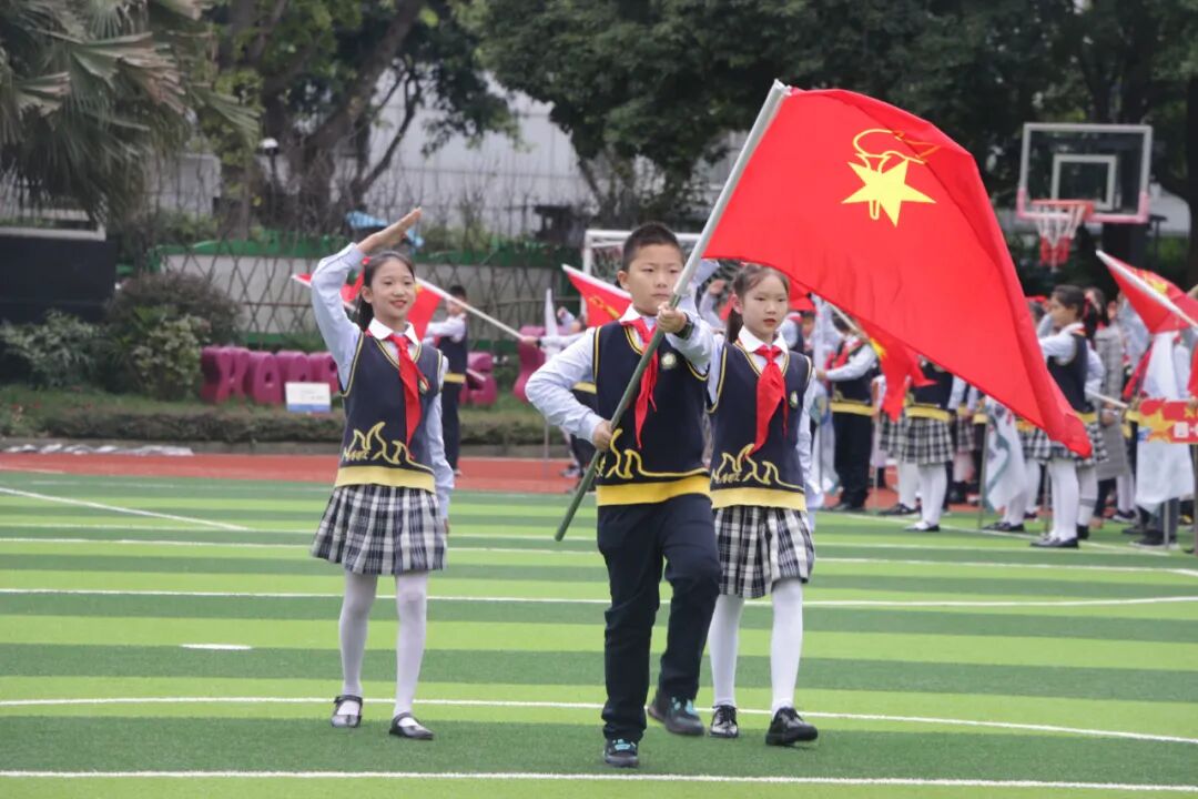 【火一动态】火炬一小少先队检阅式|第72个少先队建队日活动