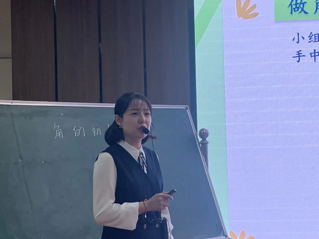 【火一喜报】马兴蓉老师在区小学数学青年教师素养展评中荣获第一名