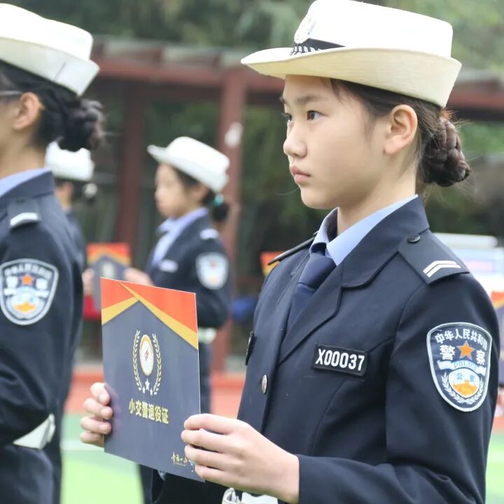 【火一动态】守法规知礼让  安全文明出行|火炬一小“12.2”交通安全日系列主题活动