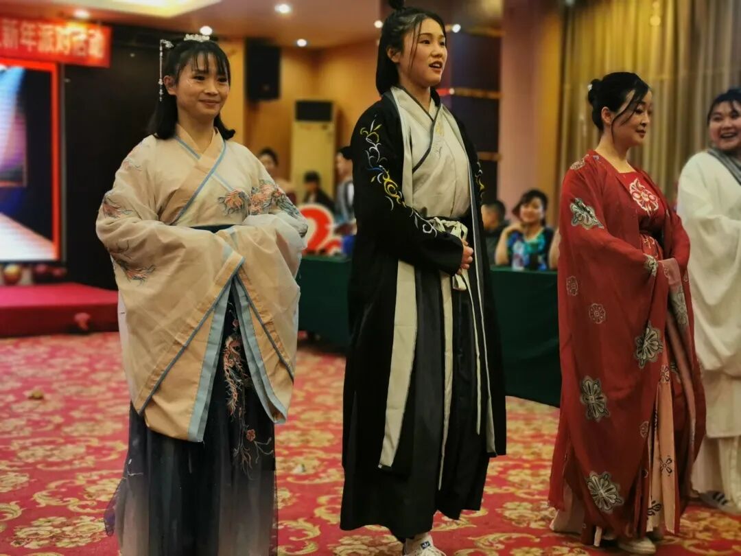 【火一动态】整“妆”待发，嗨翻2022|及月社2022迎新活动