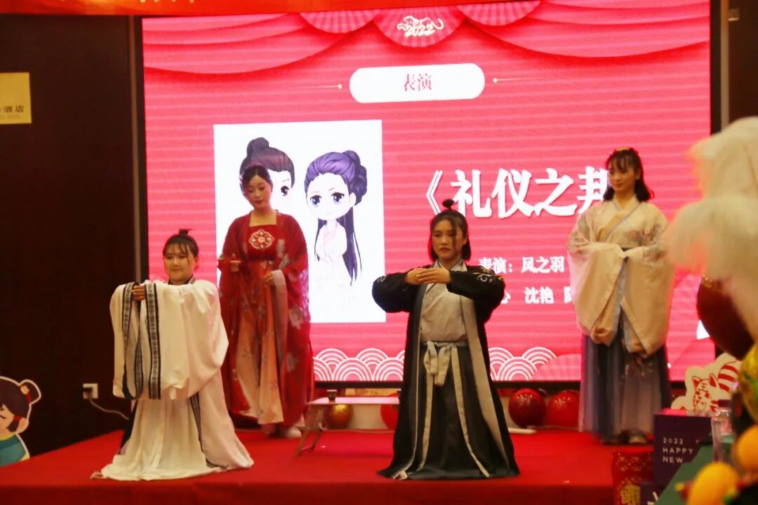 【火一动态】整“妆”待发，嗨翻2022|及月社2022迎新活动