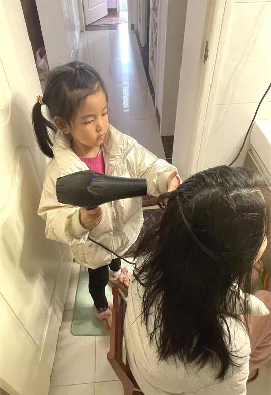 一幼动态｜十里春风，温暖如初｜｜三八女神节活动纪实