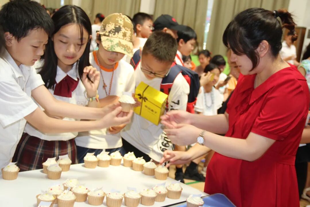 火一动态|最好的我们，最美的启程||火炬一小2022届毕业典礼