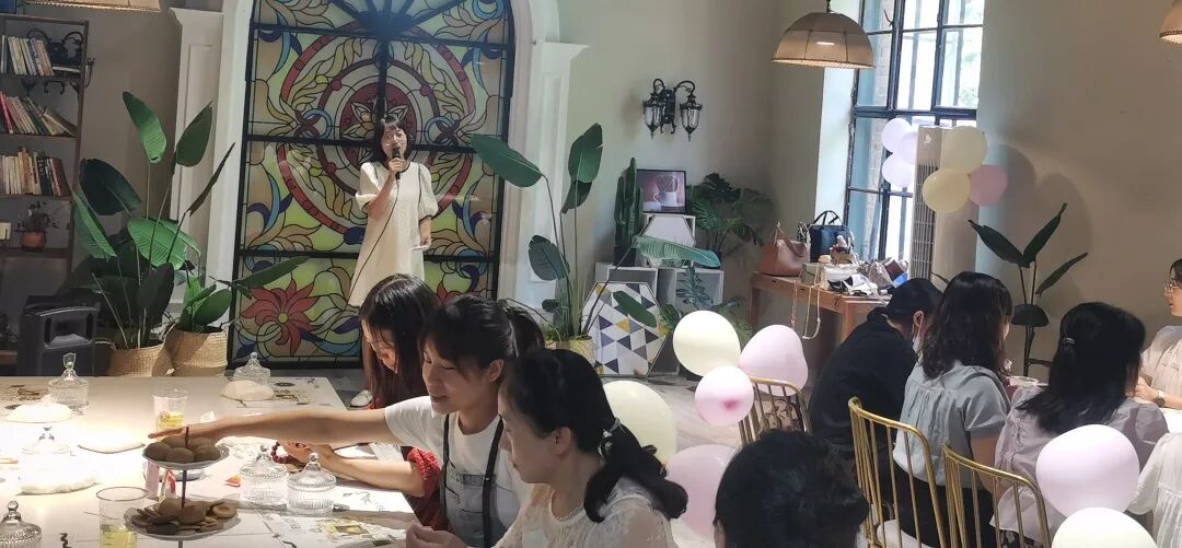 火一动态|草木生花 逐光暖行||及月社手作团建