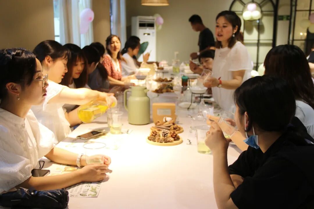 火一动态|草木生花 逐光暖行||及月社手作团建